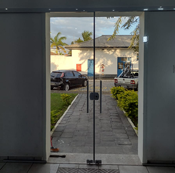 Porta e Janela de Vidro