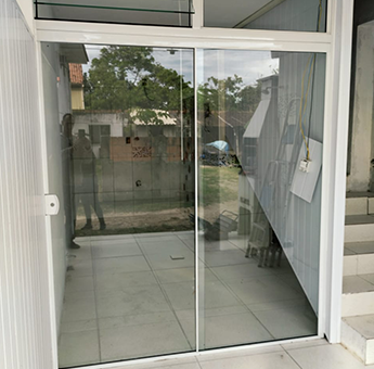 Porta e Janela de Vidro