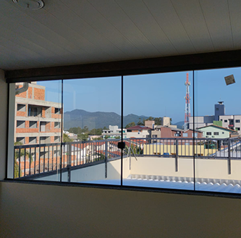 Porta e Janela de Vidro